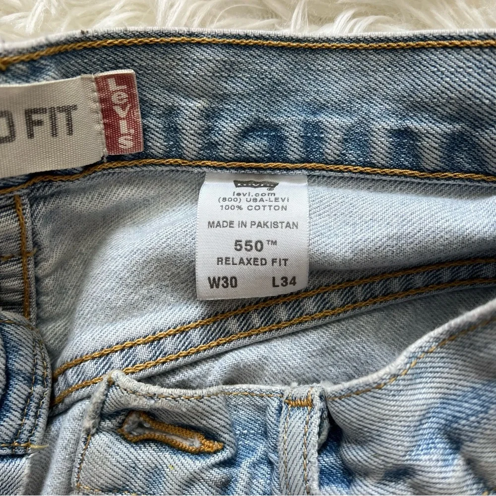 Levi’s 505 Light Washed Relaxed Fit Straight Leg Denim Jeans